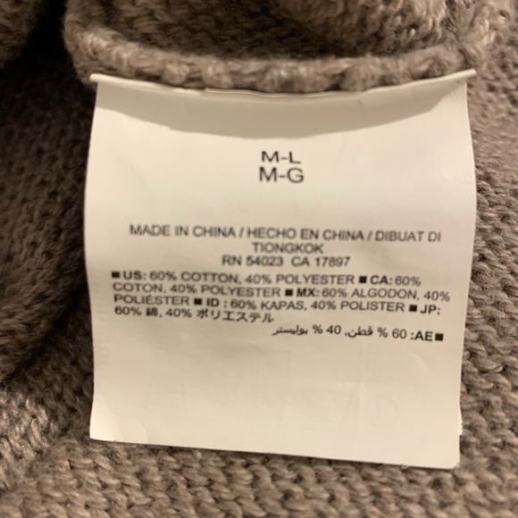 Old Navy Turleneck Poncho Sweater Size M-L - Picture 4 of 5